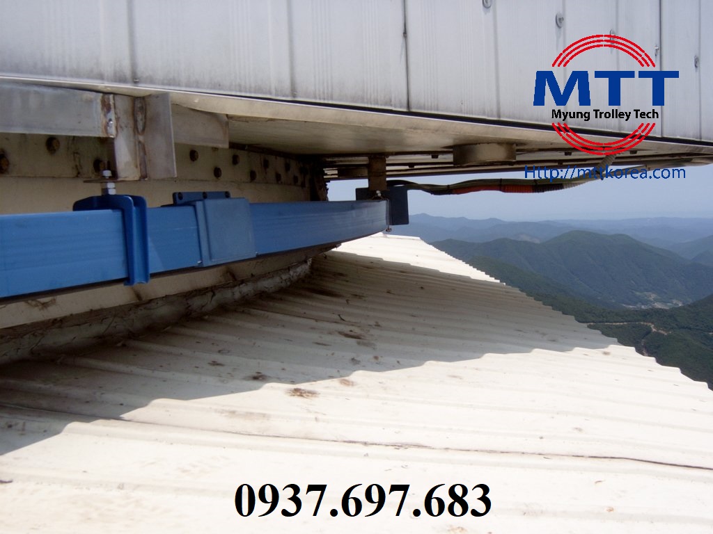 Công ty TNHH MTT Hàn Quốc Ray dẫn điện hộp kín 4P 60A LCL 