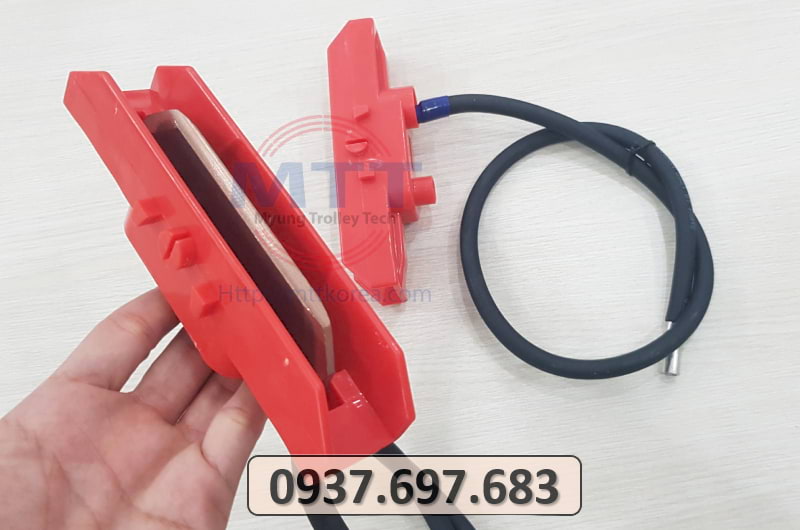 Công ty TNHH MTT Hàn Quốc Lá than chổi điện cầu trục 90A Công ty TNHH MTT Hàn Quốc Lá than chổi điện cầu trục 90A
