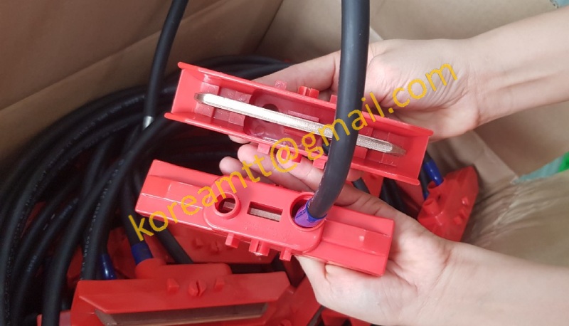 Công ty TNHH MTT Hàn Quốc Lá than chổi điện cầu trục 200A Công ty TNHH MTT Hàn Quốc Lá than chổi điện cầu trục 200A