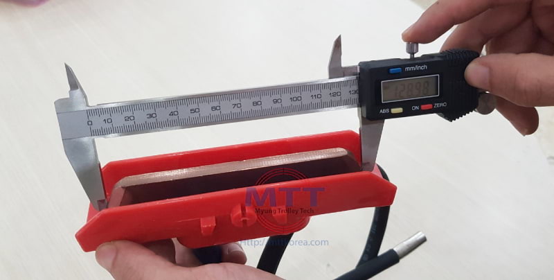 Công ty TNHH MTT Hàn Quốc Lá than chổi điện cầu trục 200A Công ty TNHH MTT Hàn Quốc Lá than chổi điện cầu trục 200A
